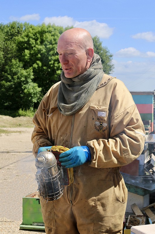 UTPLA apiculteur Stéphane J.